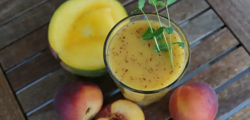 mango-smoothie